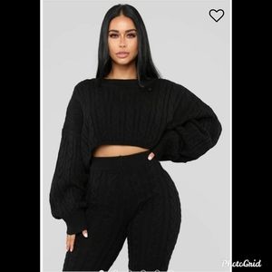 COPY - Oversized Cropped Sweater